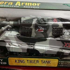 New Boxed! 1/32 New-ray Die Cast King Tiger Battery Operated 1998 #61105 13” Box